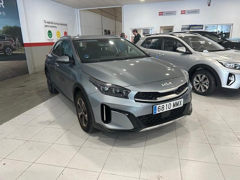 Usado Kia XCeed 141 CV (103 kW) 2024 Lunar silver SUV