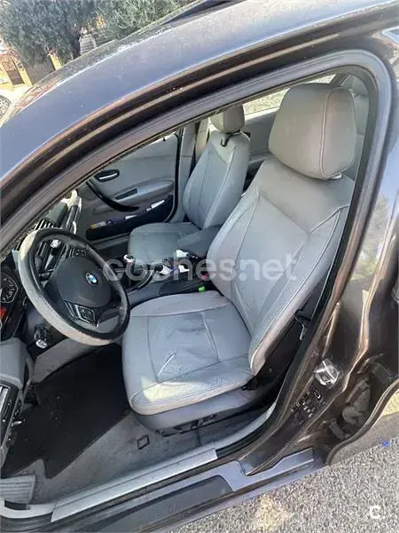 Usado BMW 116 115 CV (84 kW) 2005 Gris / plata Utilitario