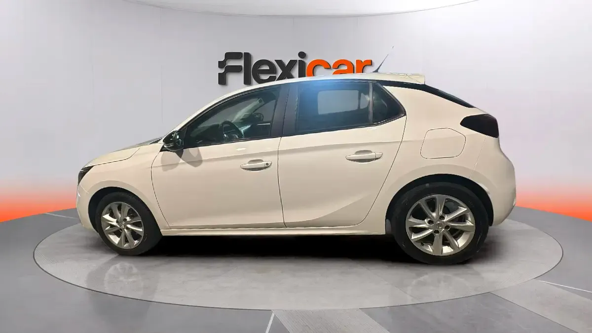 Usado Opel Corsa Edition 75 CV (55 kW) 2021 Blanco Utilitario