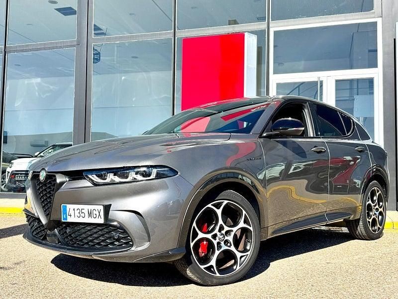 Gris / plata Usado 2023 Alfa Romeo Tonale Veloce SUV | 27.900 € (Precio justo) - Imagen 1/4