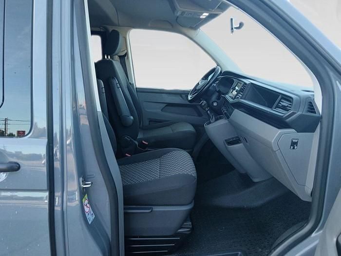 Usado VW Caravelle 110 CV (80 kW) 2021 Gris Berlina