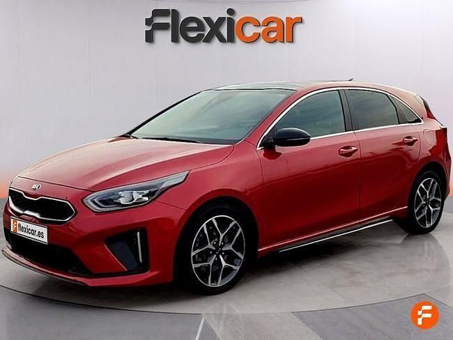 Usado Kia Ceed GT-Line 136 CV (100 kW) 2022 Rojo Utilitario