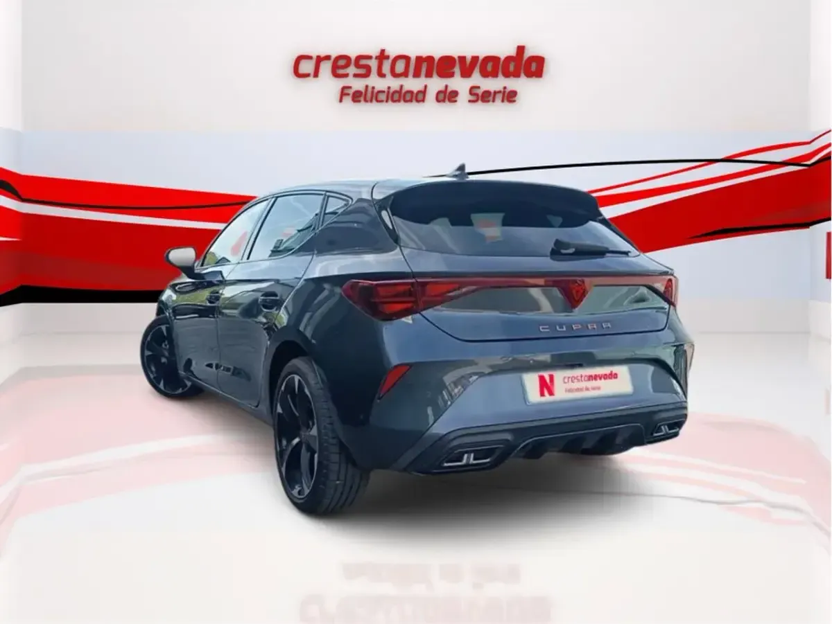 Usado Cupra Leon 150 CV (110 kW) 2024 Gris