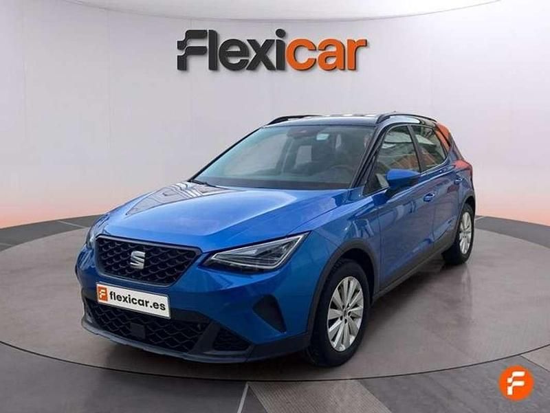 Usado Seat Arona Xperience 110 CV (80 kW) 2023 Azul SUV