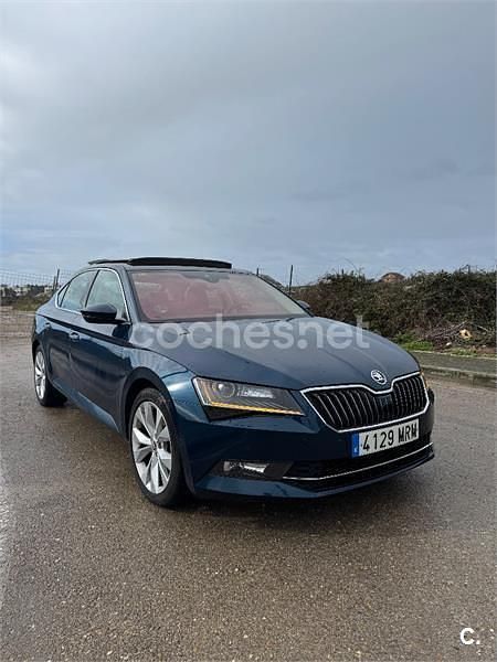 Usado Skoda Superb Ambition 120 CV (88 kW) 2018 Azul Berlina