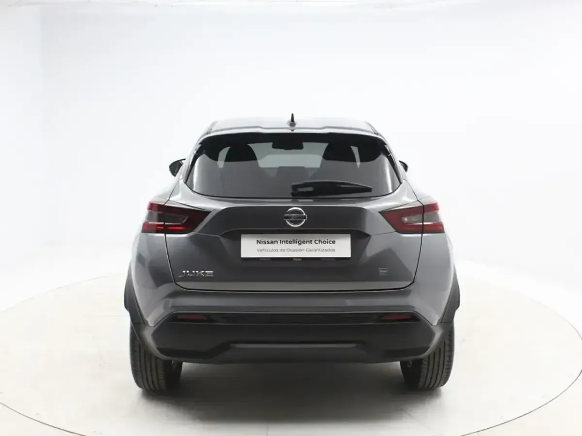 Usado Nissan Juke N-Connecta 114 CV (83 kW) 2021 Gris SUV