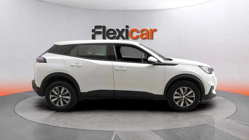 Usado Peugeot 2008 Active 110 CV (80 kW) 2021 Blanco SUV