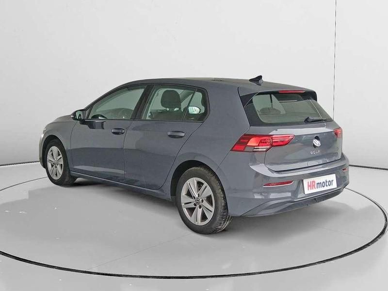 Usado VW Golf VIII Life 111 CV (81 kW) 2024 Gris Utilitario