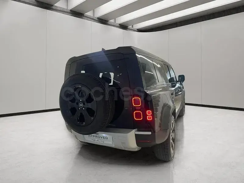 Begagnad Land Rover Defender S 249 HK (183 kW) 2025 Svart SUV
