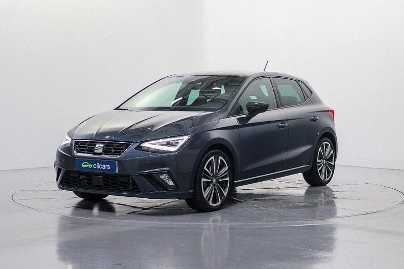 Gris Usado 2024 Seat Ibiza FR Berlina | 18.990 € (Precio justo) - Imagen 1/4