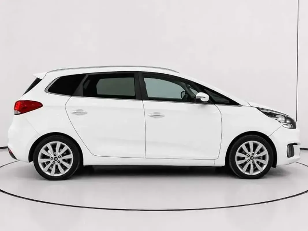Usado Kia Carens 116 CV (85 kW) 2016 Blanco Monovolumen