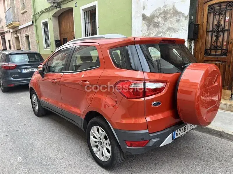 Usado Ford Ecosport Titanium 91 CV (66 kW) 2014 Naranja SUV
