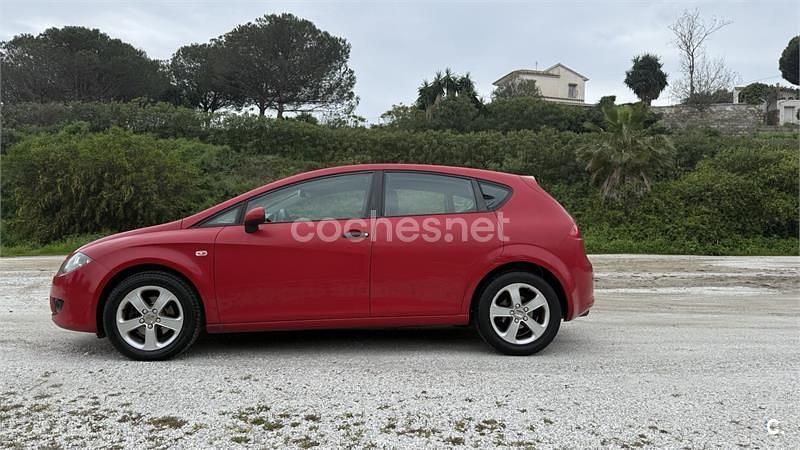 Rojo Usado 2009 Seat Leon Ecomotive Berlina | 3500 € (Buen precio) - Imagen 1/4