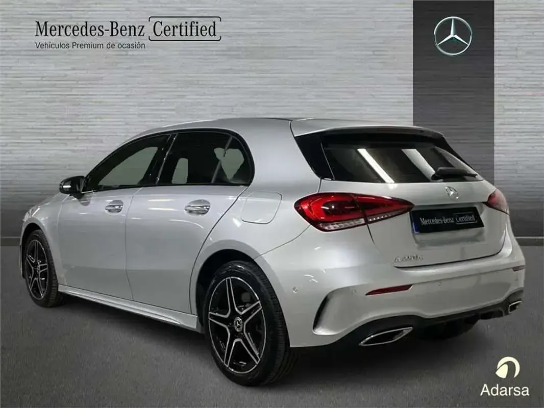 Usado Mercedes A250 AMG line 160 CV (117 kW) 2022 Utilitario