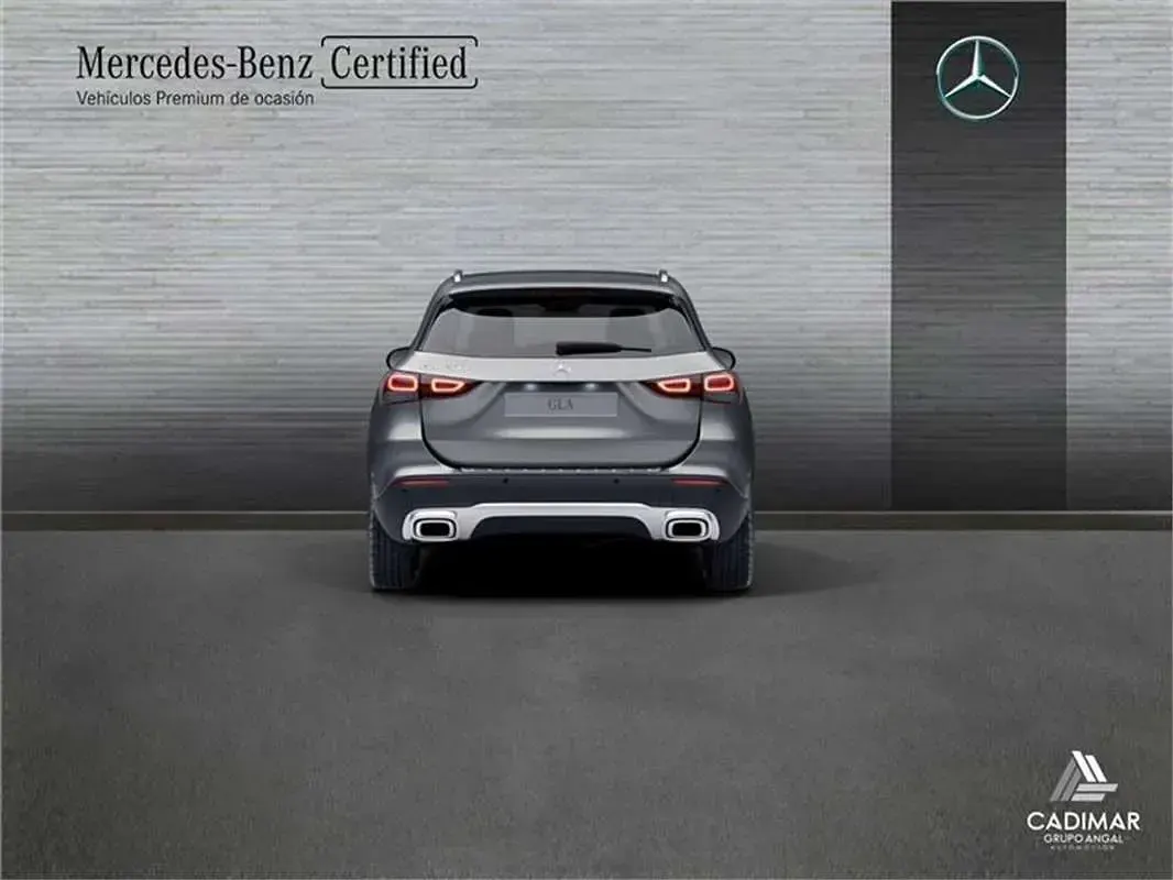 Usado Mercedes GLA200 150 CV (110 kW) 2022 SUV