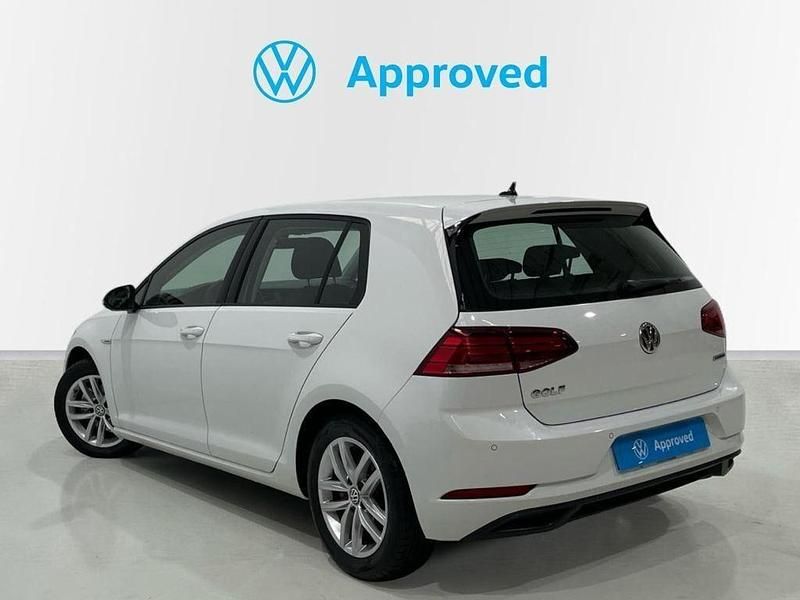 Usado VW Golf VIII Edition 130 CV (95 kW) 2020 Blanco Berlina