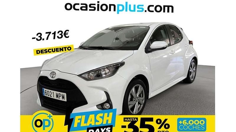 Usado Toyota Yaris Hybrid Active 116 CV (85 kW) 2024 Blanco Utilitario