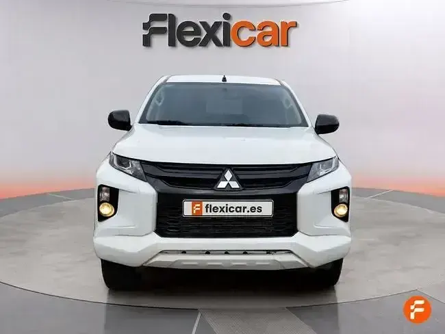Usado Mitsubishi L200 150 CV (110 kW) 2020 Blanco Pickup/Camioneta