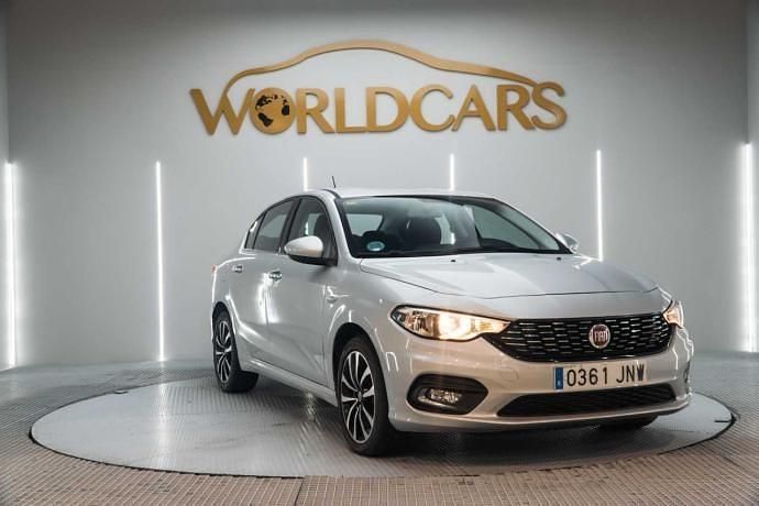 Usado Fiat Tipo Pop 120 CV (88 kW) 2016 Gris Berlina