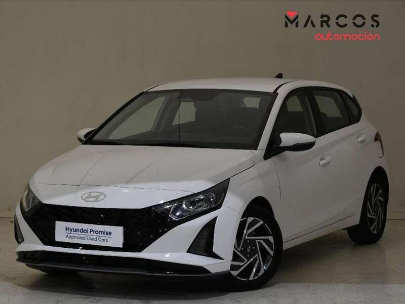 Blanco Usado 2024 Hyundai i20 Utilitario | 15.500 € (Buen precio) - Imagen 1/4