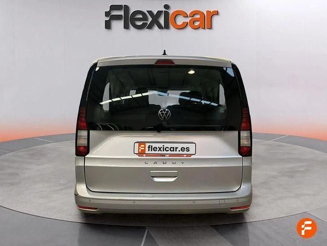 Usado VW Caddy Maxi 122 CV (89 kW) 2024 Gris Monovolumen