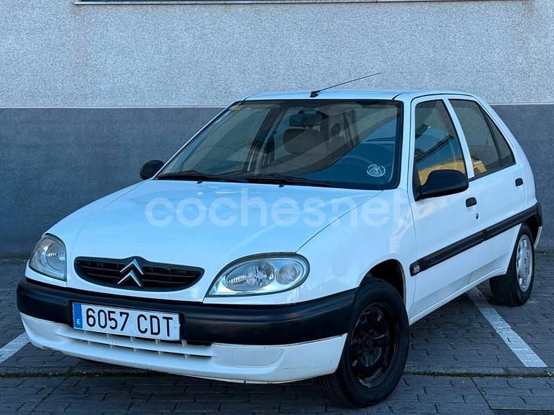 Blanco Usado 2003 Citroën Saxo Furio Utilitario | 1200 € (Buen precio) - Imagen 1/4