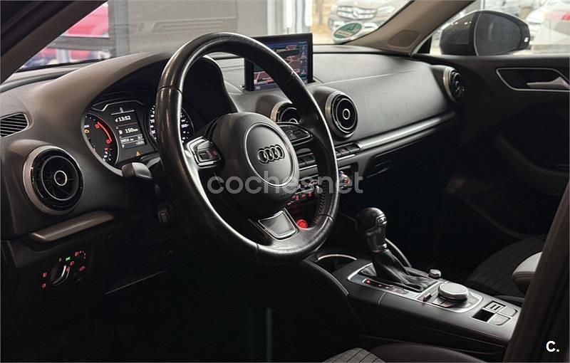 Usado Audi A3 Ambiente 150 CV (110 kW) 2015 Gris / plata Berlina