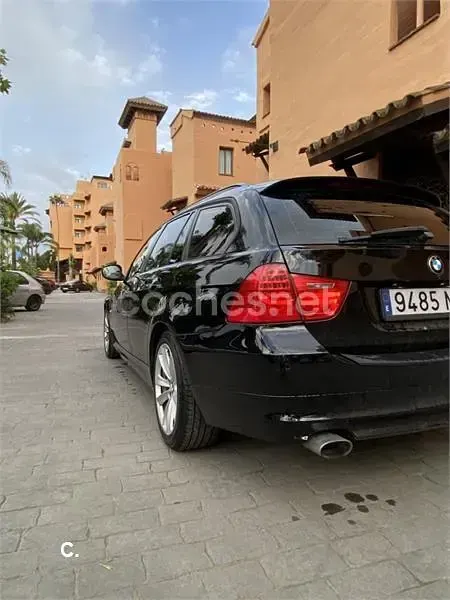 Usado BMW 320 Efficient Dynamics 163 HP (119 kW) 2011 Preto Carrinha