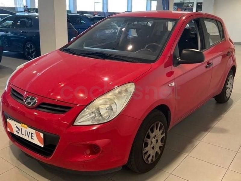 Usado Hyundai i20 Classic 78 CV (57 kW) 2011 Rojo Utilitario