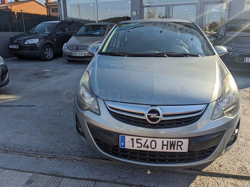 Usado Opel Corsa Selective 85 CV (62 kW) 2014 Gris / plata Utilitario