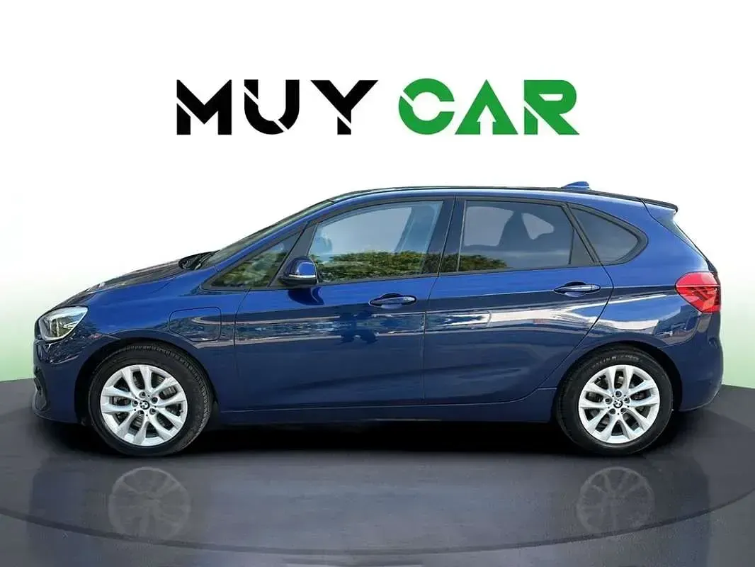 Usado BMW 225 Active Tourer iPerformance 224 CV (164 kW) 2021 Azul Monovolumen
