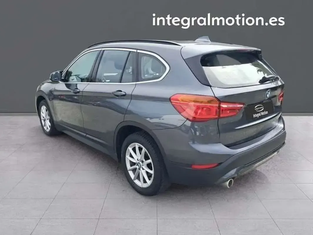 Usado BMW X1 116 CV (85 kW) 2021 Gris SUV