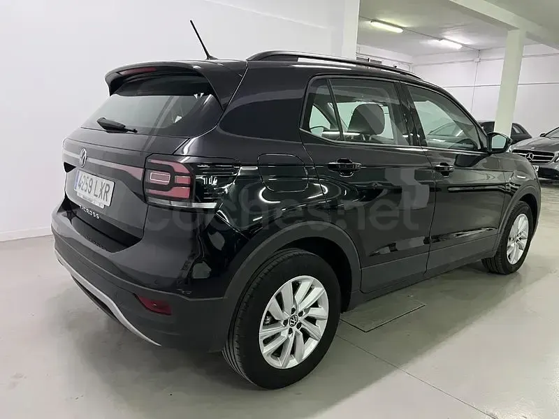Usado VW T-Cross Advance 110 CV (80 kW) 2022 Negro SUV