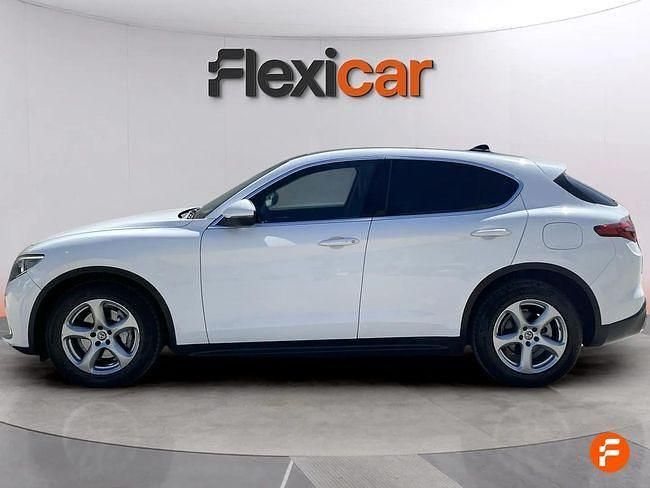 Usado Alfa Romeo Stelvio 180 CV (132 kW) 2018 Blanco SUV