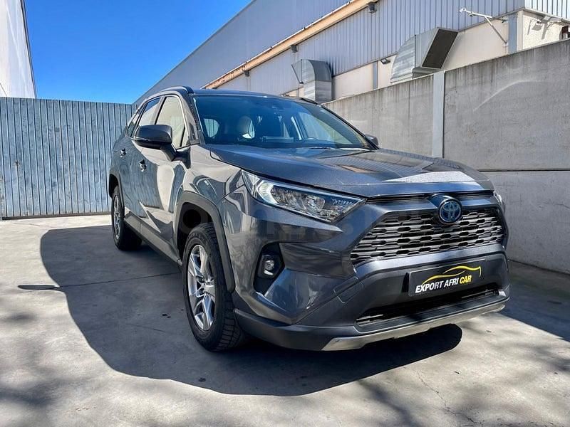 Usado Toyota RAV4 Hybrid Business Edition 218 CV (160 kW) 2022 Gris / plata SUV