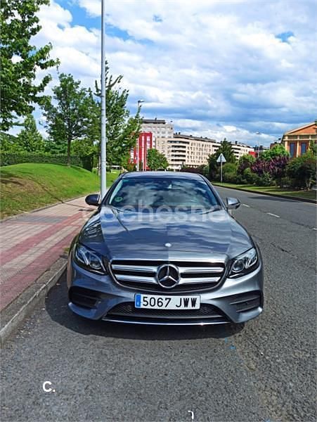 Gris / plata Usado 2017 Mercedes E220 Berlina | 29.000 € (Precio justo) - Imagen 1/4