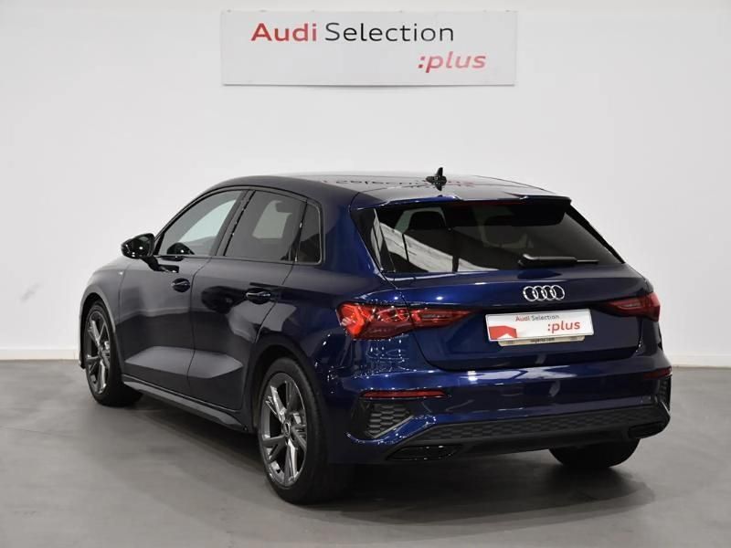 Usado Audi A3 150 CV (110 kW) 2021 Azul