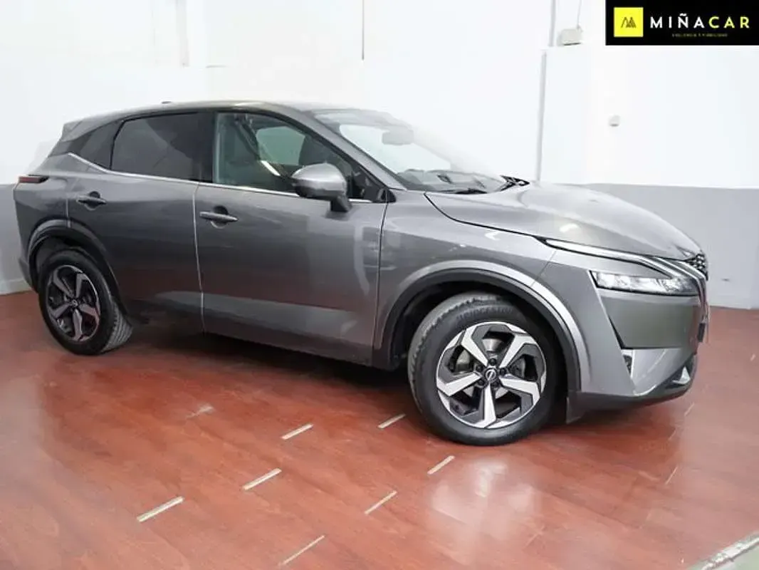 Usado Nissan Qashqai N-Connecta 140 CV (102 kW) 2023 Gris SUV