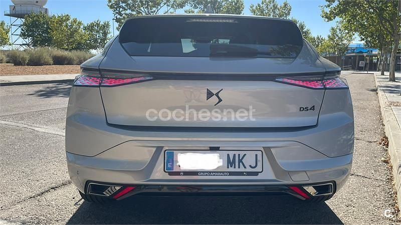 Usado DS Automobiles DS4 Performance 130 CV (95 kW) 2023 Gris / plata Berlina
