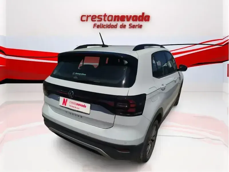 Usado VW T-Cross Advance 110 CV (80 kW) 2023 Blanco SUV