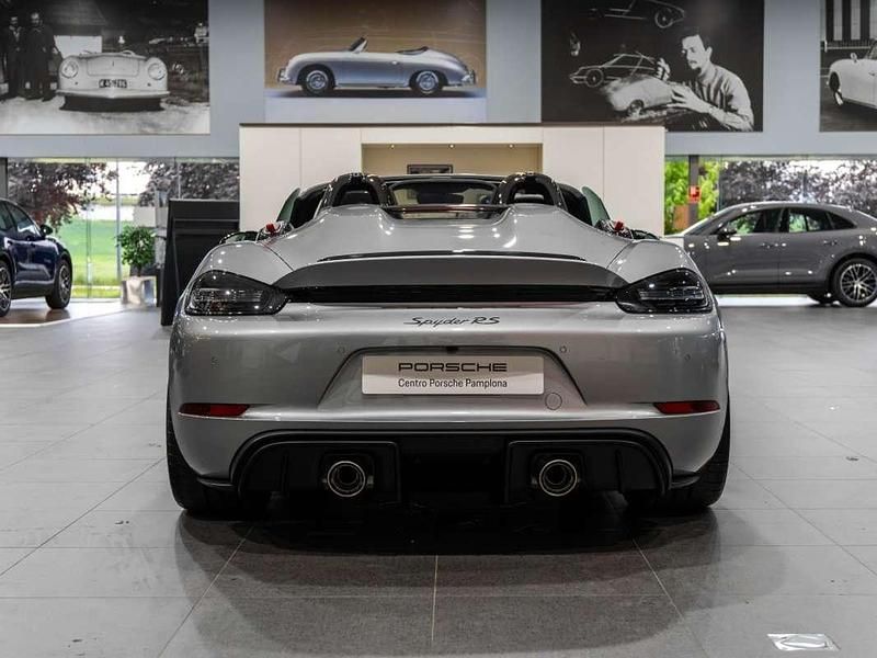 Nuevo Porsche 718 500 CV (367 kW) 2025 Plateado Coupe