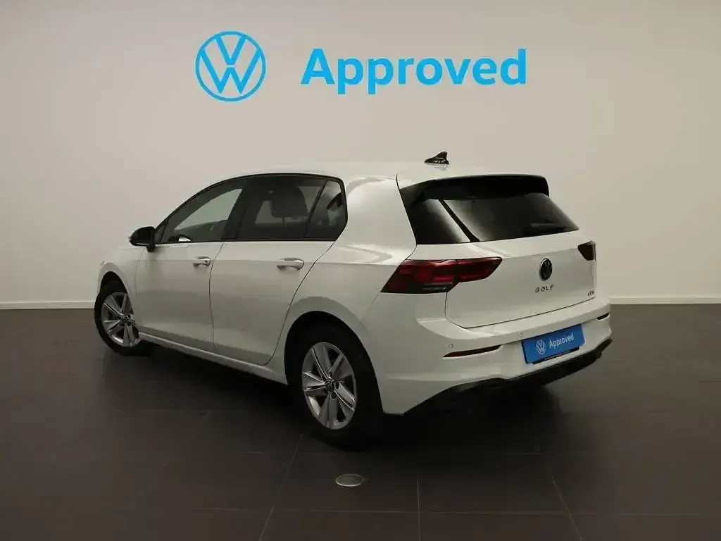 Usado VW Golf VIII Life 110 CV (80 kW) 2023 Blanco