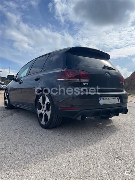 Usado VW Golf VII GTI 210 CV (154 kW) 2012 Negro Berlina
