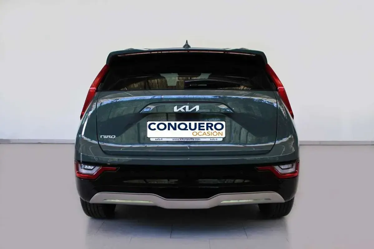 Usado Kia e-Niro 150 kW (204 CV) 2023 Verde SUV