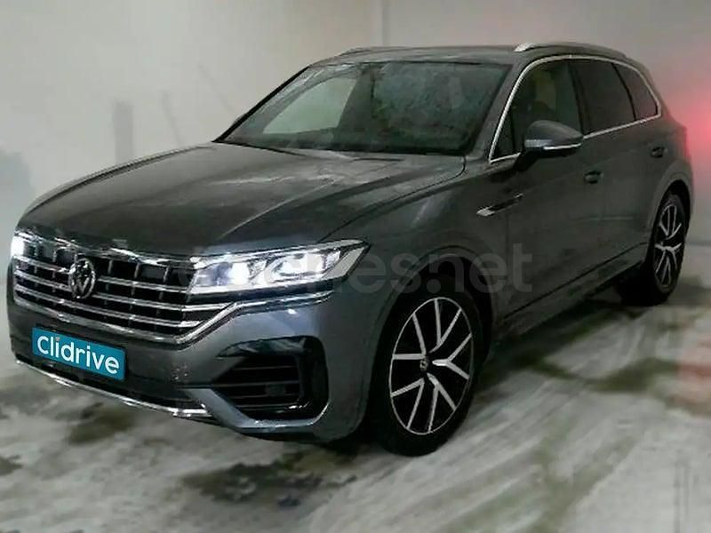 Usado VW Touareg 231 CV (169 kW) 2022 Gris / plata SUV