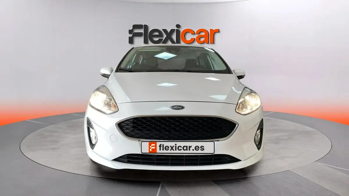 Usado Ford Fiesta Active 85 CV (62 kW) 2018 Blanco Utilitario