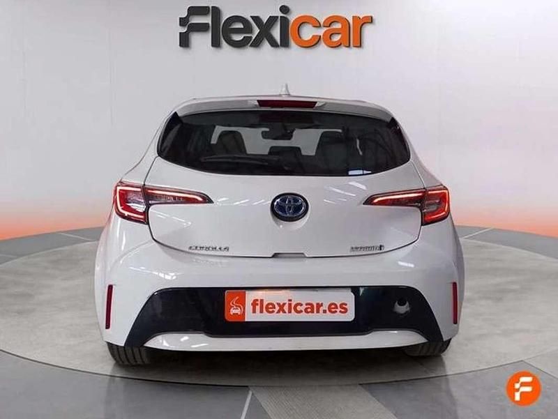 Usado Toyota Corolla Active 122 CV (89 kW) 2020 Blanco Utilitario