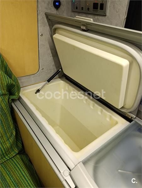 Usado VW California Beach 102 CV (75 kW) 2008 Amarillo Van