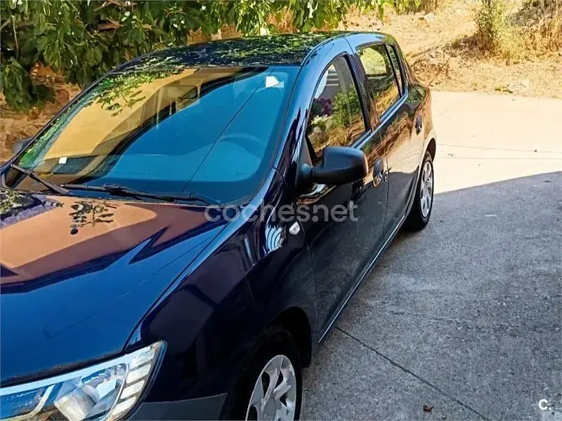 Usado Dacia Sandero Base 73 CV (53 kW) 2018 Azul Berlina