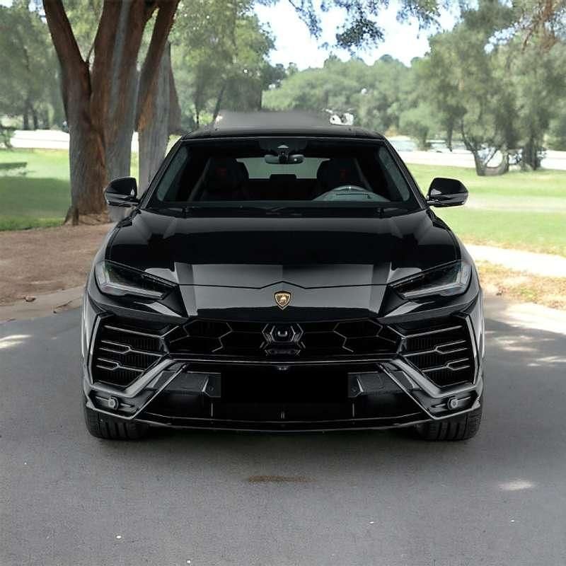 Negro Usado 2022 Lamborghini Urus SUV | 329.800 € - Imagen 1/4